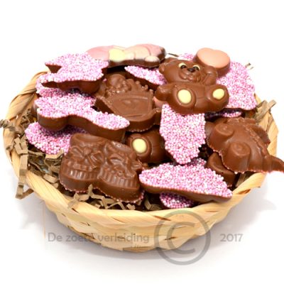 Geboorte chocolade roze in mandje
