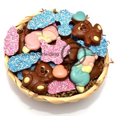 Geboorte chocolade roze blauw in mandje